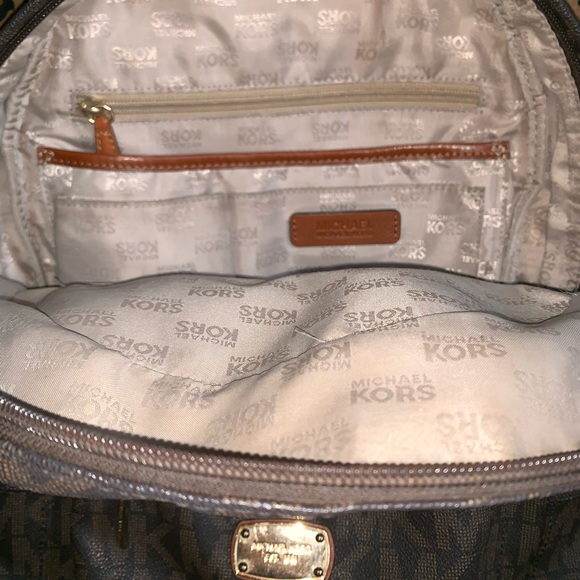 Michael Kors - Picture 2 of 3